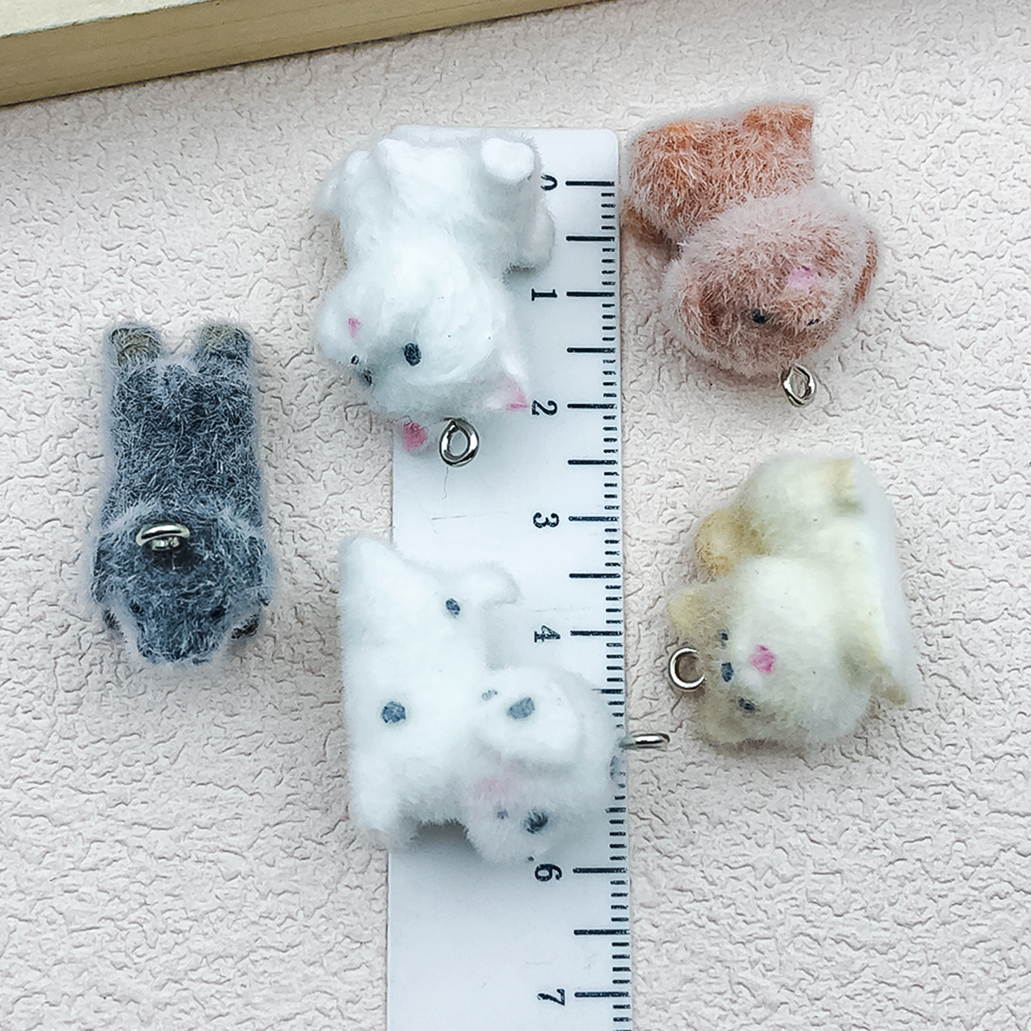 5pcs&1pc Flocked Resin Animal  – обзор и цена Resin Craft Material